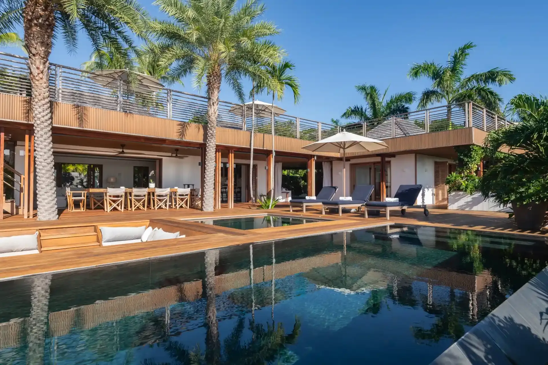 Villa Aura Oceanfront