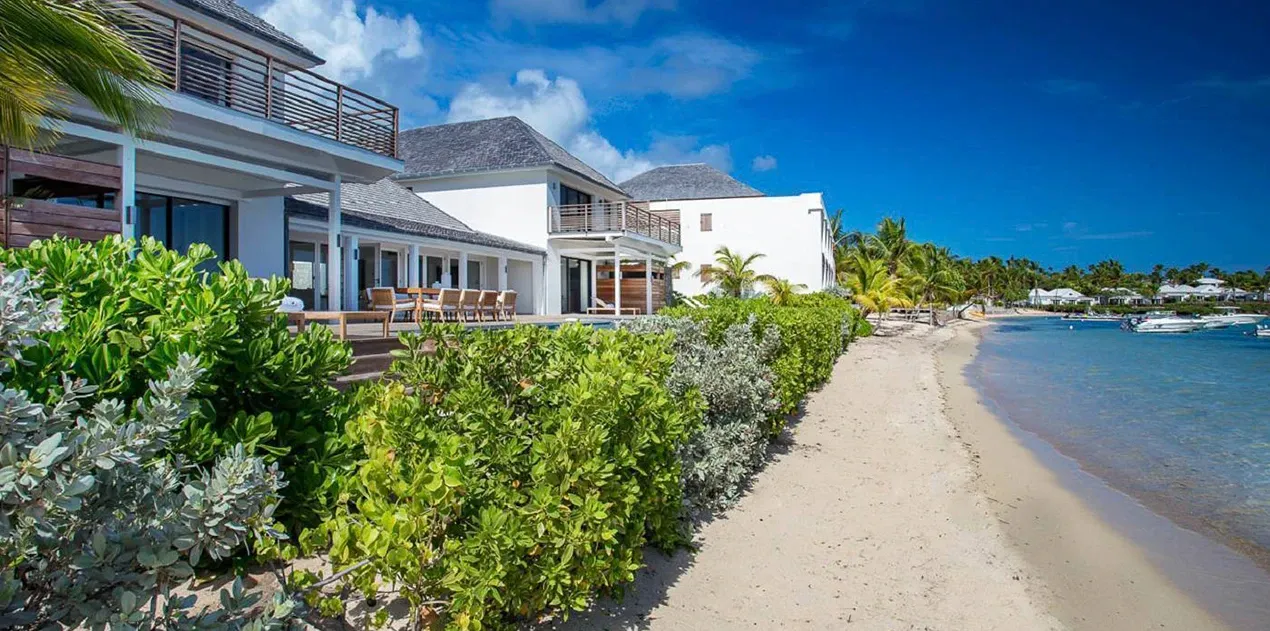 Bleu Villa Rental Grand Cul De